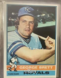 1976 Topps Complete Baseball Set, All Cards are Near Mint to MINT. Set In Pages