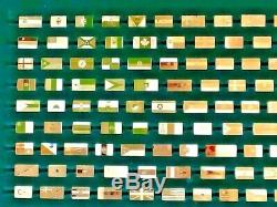 A Franklin Mint Offical Flags Of All Nations Set with Gold Flags, Case & Cards